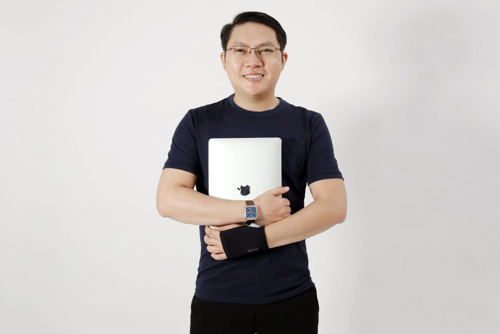 Vương Khánh Điền Tân