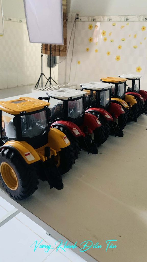 xe máy cày điều khiển từ xa 