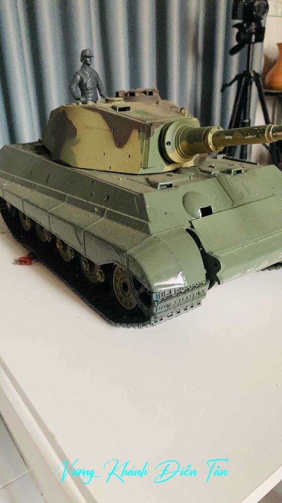 xe tăng điều khiển từ xa cũ